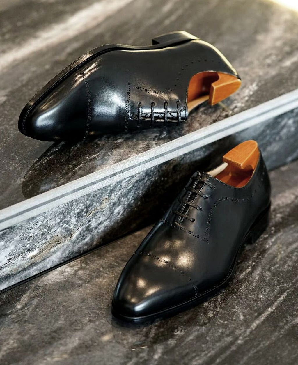Black Leather Federico Brogue Oxford - Italian