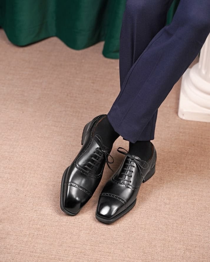 Black Leather Sardegna Brogue Oxford - Italian