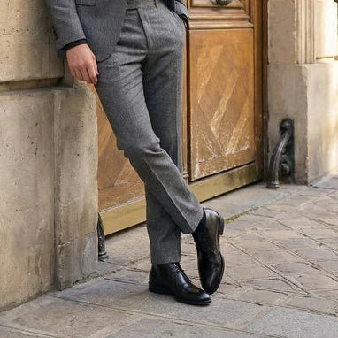 Black Leather Claudio Chukka Boot - Italian