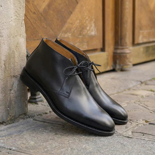 Black Leather Claudio Chukka Boot - Italian